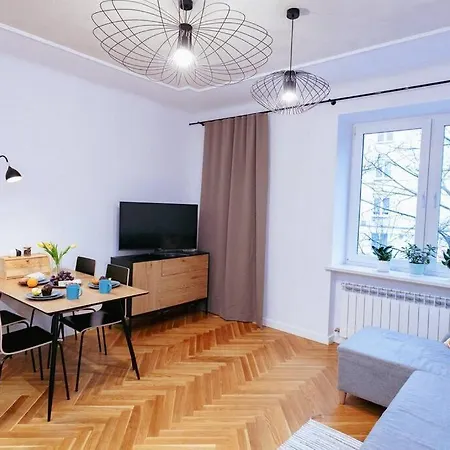 Modern, Cozy Apartment, Next To The Old Town! アパート