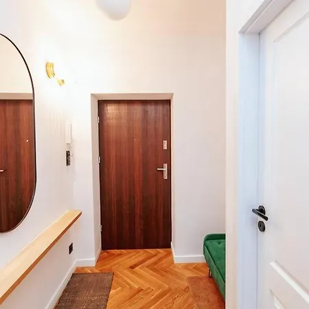Modern, Cozy Apartment, Next To The Old Town! アパート *