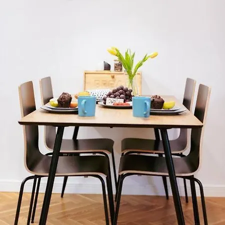 דירה Modern, Cozy Apartment, Next To The Old Town! *
