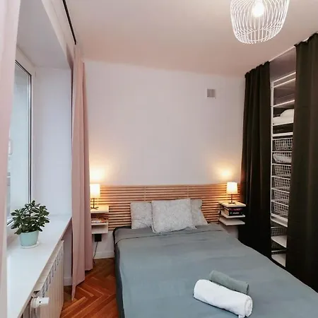 Modern, Cozy Apartment, Next To The Old Town! *